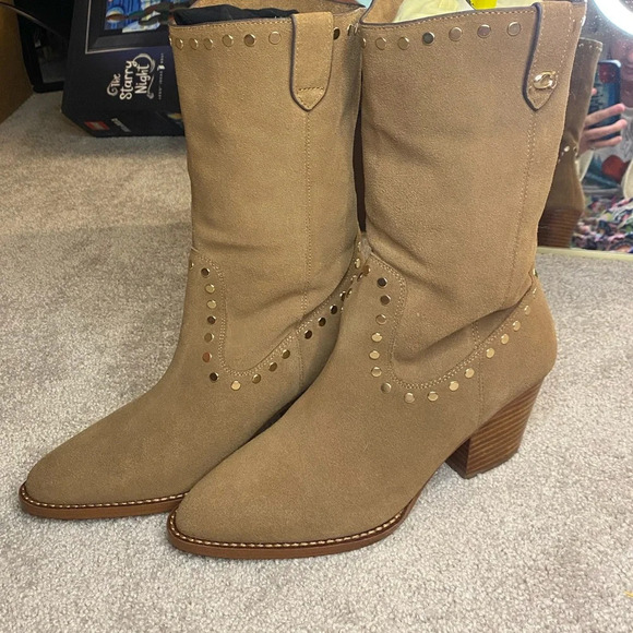 NWT Coach||Phoebe Western Cowgirl Suede Studded Pointed Toe Ankle Boots Size 7 - Picture 4 of 12